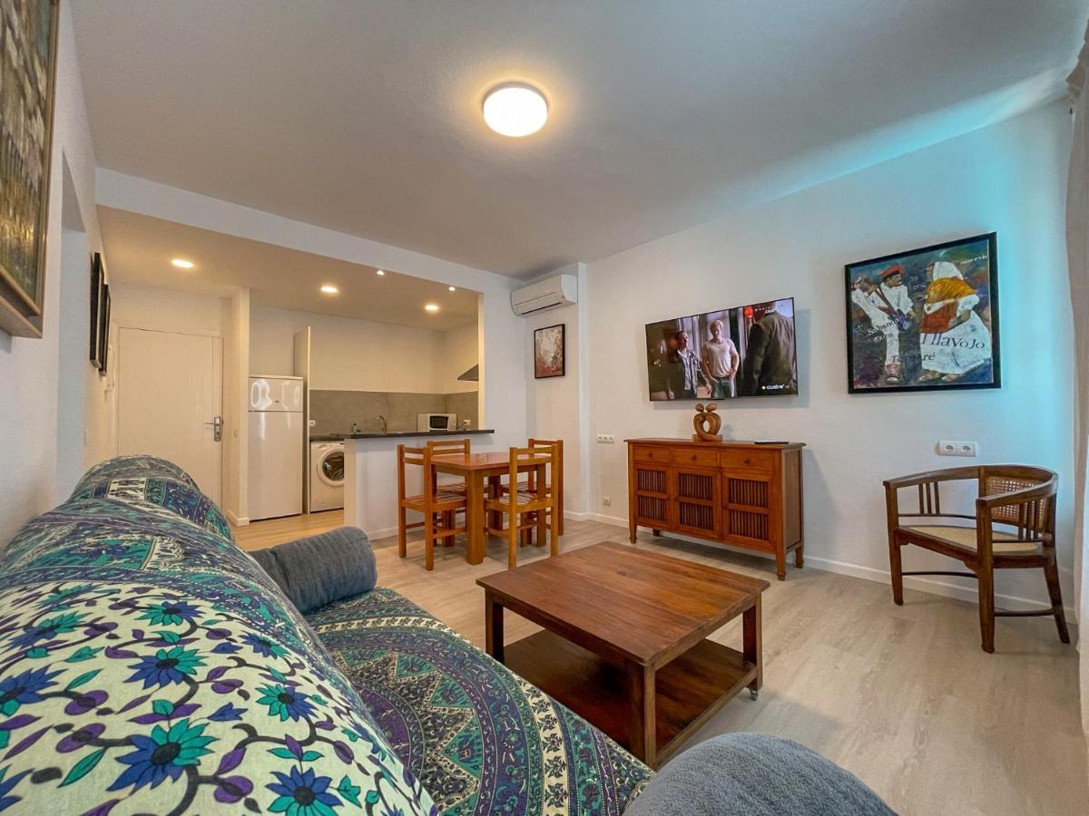 Apartamentos Cel Blau 산타 에우랄리아 데 리오 객실 사진