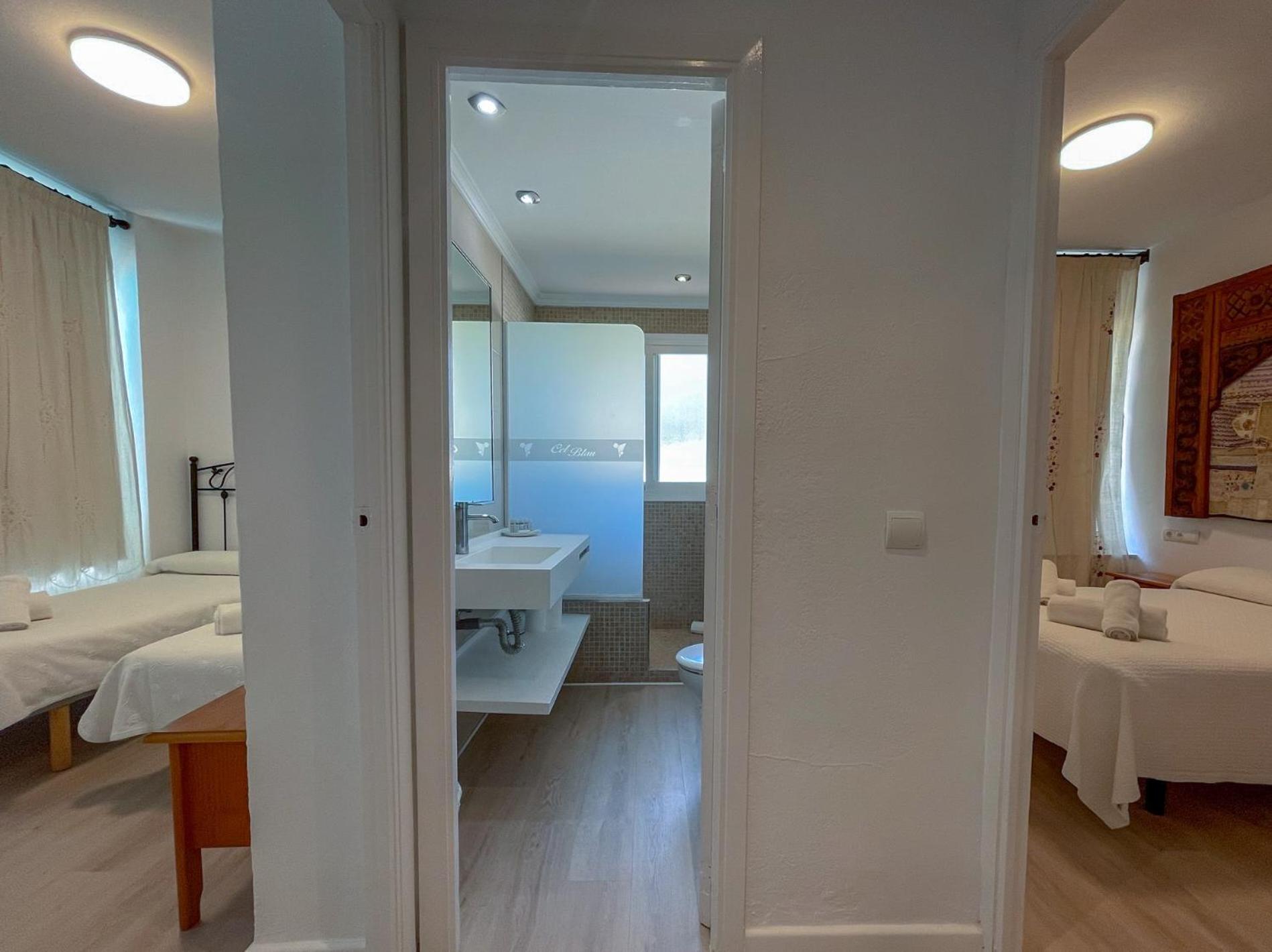 Apartamentos Cel Blau 산타 에우랄리아 데 리오 외부 사진