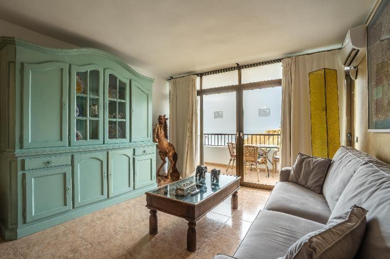 Apartamentos Cel Blau 산타 에우랄리아 데 리오 객실 사진