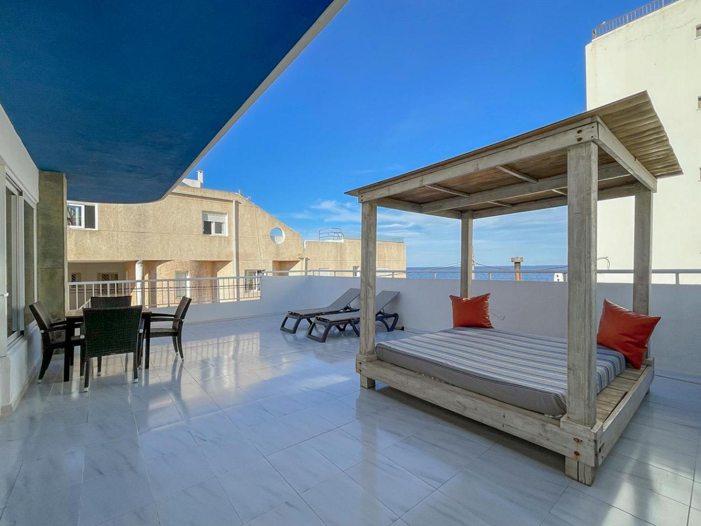 Apartamentos Cel Blau 산타 에우랄리아 데 리오 객실 사진