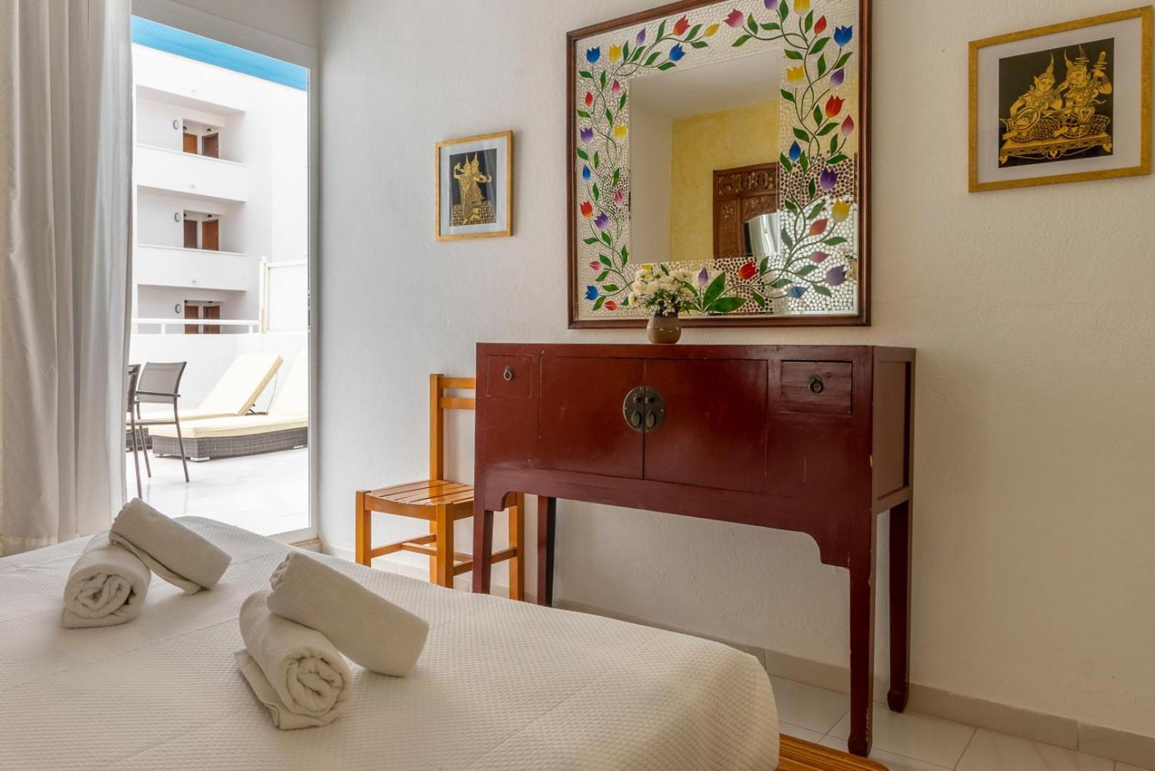 Apartamentos Cel Blau 산타 에우랄리아 데 리오 객실 사진