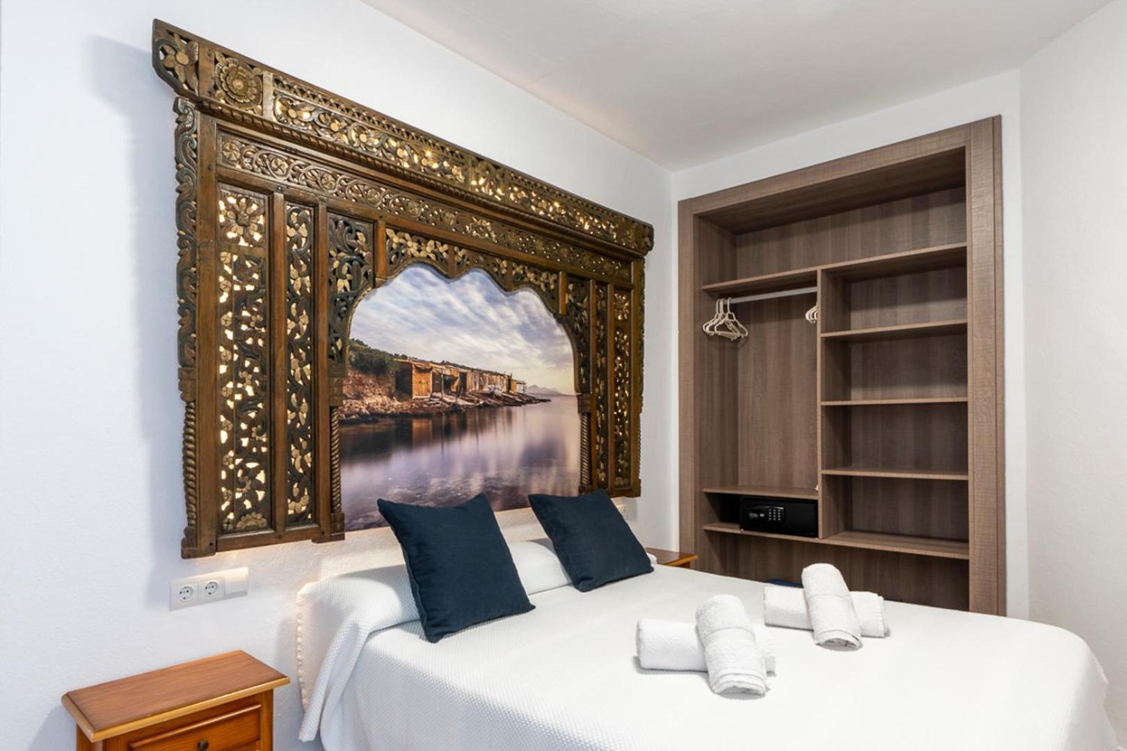 Apartamentos Cel Blau 산타 에우랄리아 데 리오 외부 사진